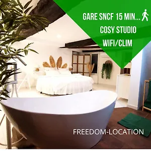 équipé Avec Lit Rond / Baignoire Ilot / Table Massage Aux Arcs Appartement Les Arcs-sur-Argens