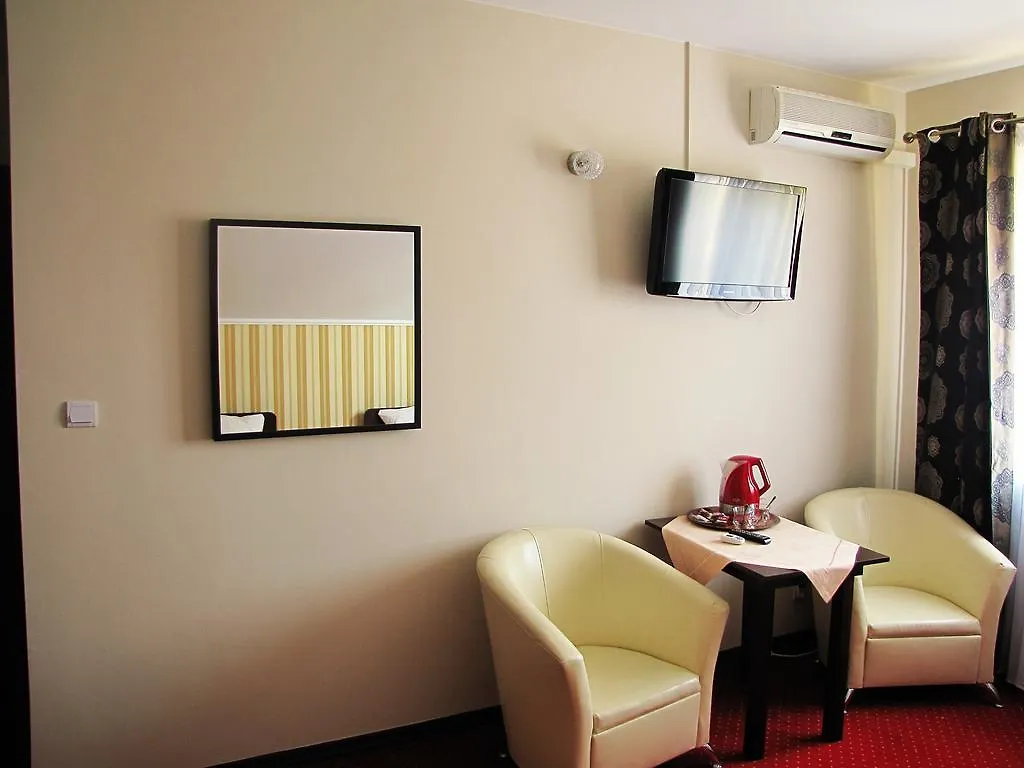 Pokoje Goscinne Anna Airport Modlin Nowy Dwor Mazowiecki Poland
