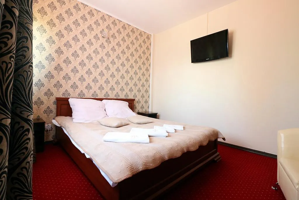 Pokoje Goscinne Anna Airport Modlin Nowy Dwor Mazowiecki Homestay